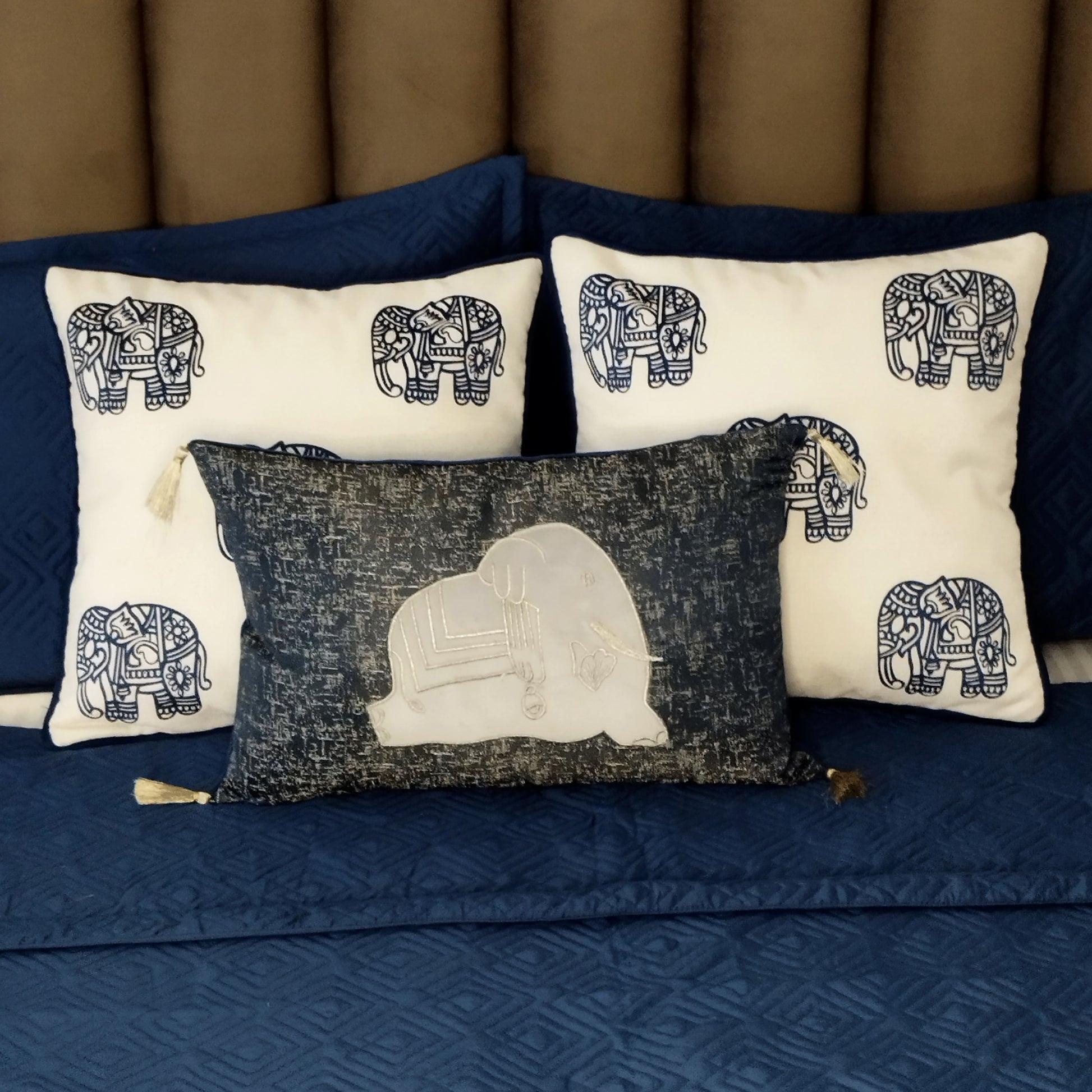 Gajraj 6-Piece Bedding Set Blue